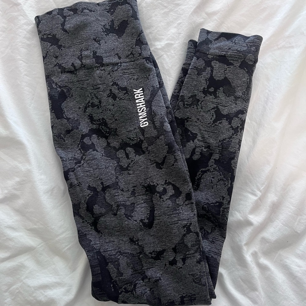 gymshark adapt camo leggings